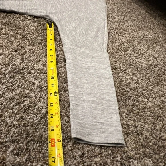 White House Black Market Gray Tunic Top - Picture 10 of 11